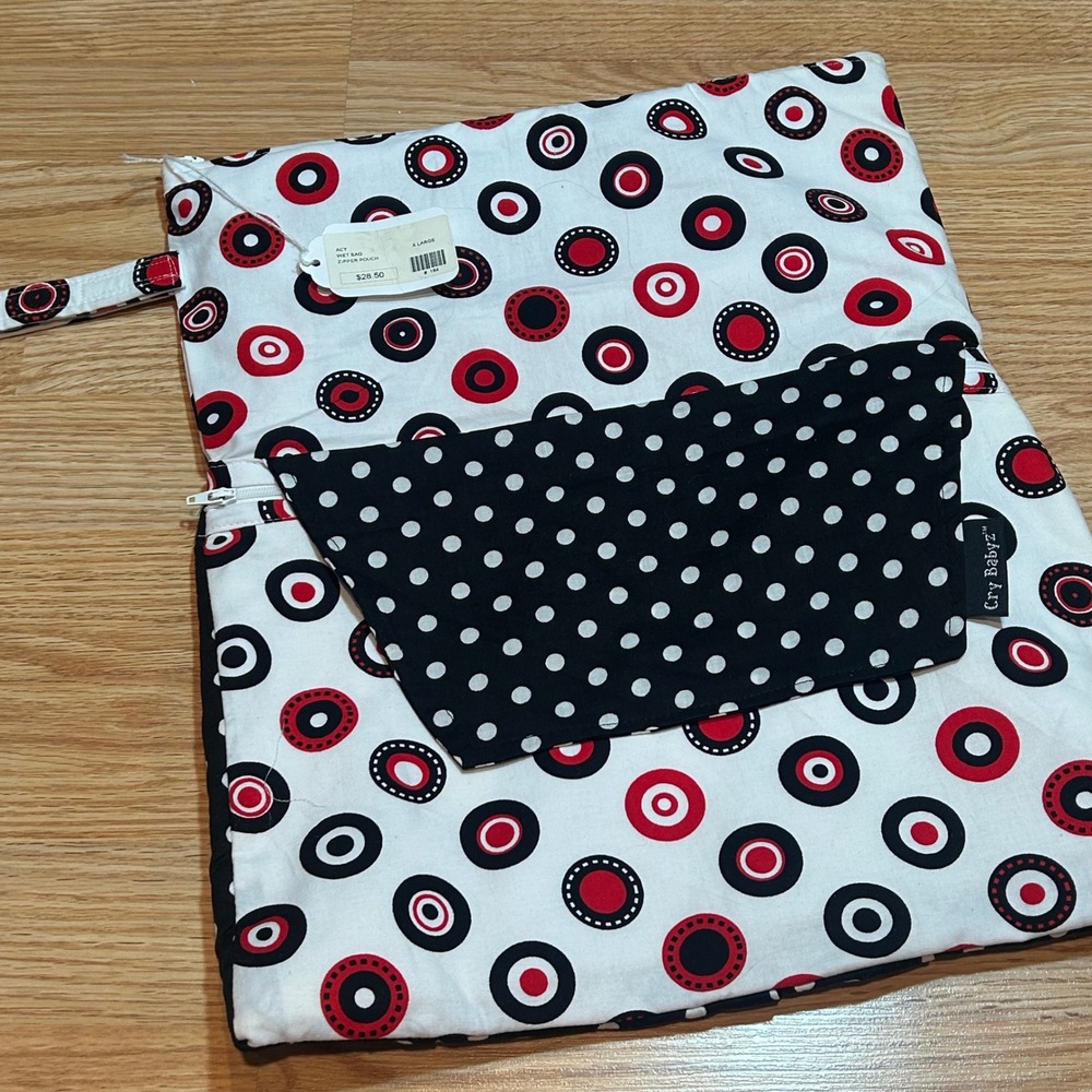 NWT‎ Wet Bag Zipper Pouch Red Black White Circle Polka Dot Waterproof